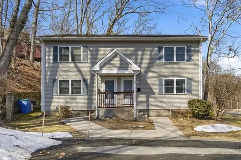 131 New River Road Lincoln RI 02838