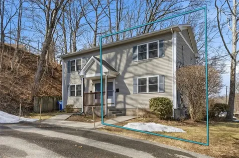 131 New River Road Lincoln RI 02838