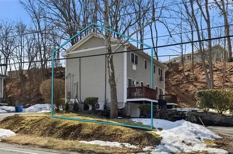 131 New River Road Lincoln RI 02838
