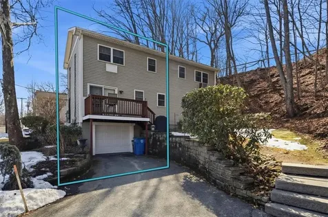 131 New River Road Lincoln RI 02838