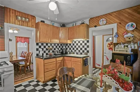 172 Ivy Street East Providence RI 02914