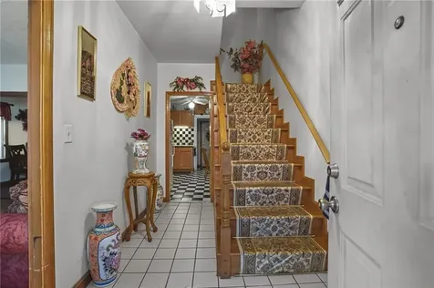 172 Ivy Street East Providence RI 02914