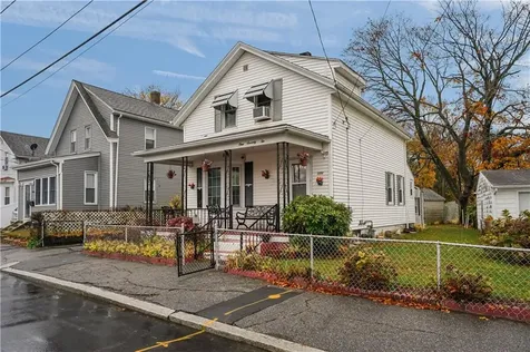 172 Ivy Street East Providence RI 02914