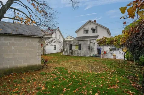 172 Ivy Street East Providence RI 02914