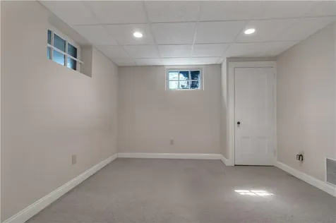 98 Butler Avenue Providence RI 02906
