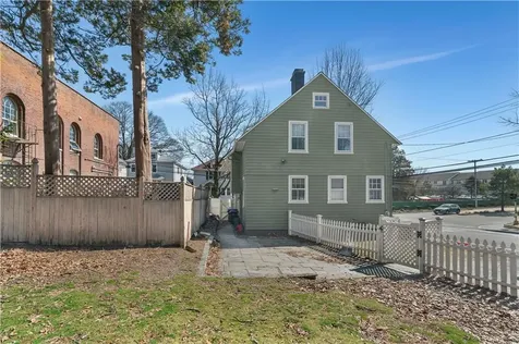 98 Butler Avenue Providence RI 02906