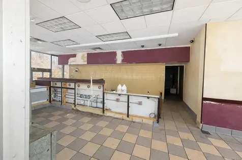 641 Route 32 Montville CT 06382