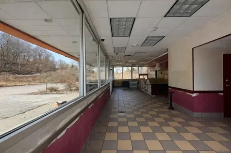 641 Route 32 Montville CT 06382