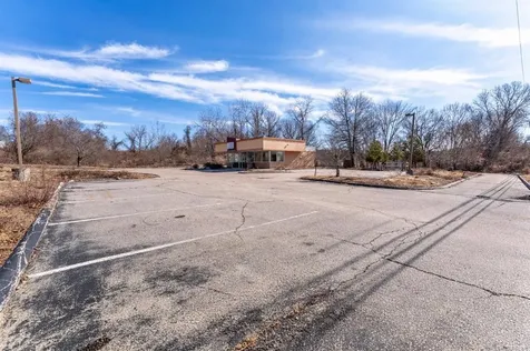 641 Route 32 Montville CT 06382