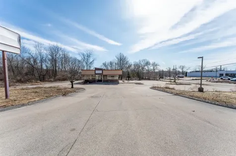 641 Route 32 Montville CT 06382