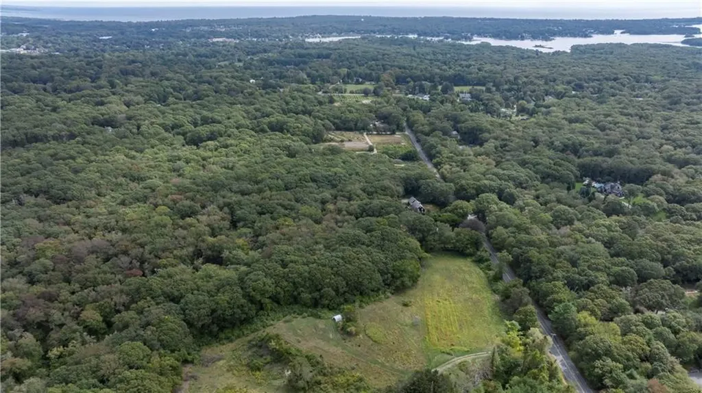 47 Tuckertown Road South Kingstown RI 02879
