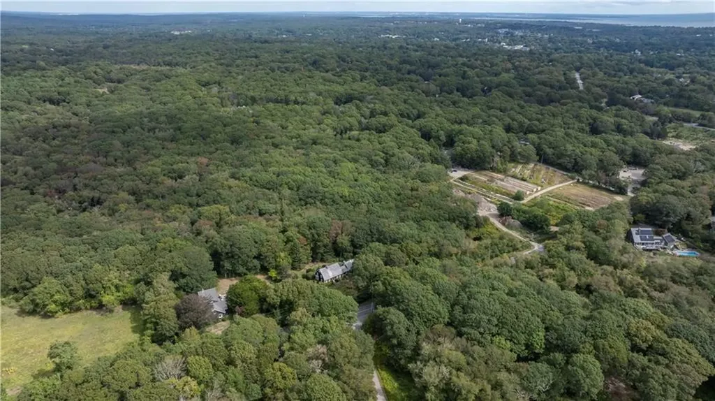 47 Tuckertown Road South Kingstown RI 02879