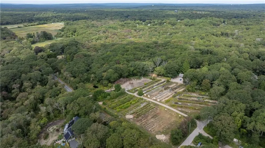 47 Tuckertown Road South Kingstown RI 02879