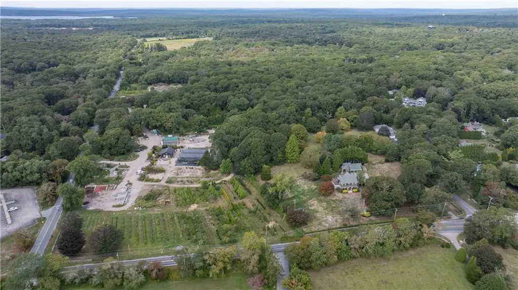 47 Tuckertown Road South Kingstown RI 02879