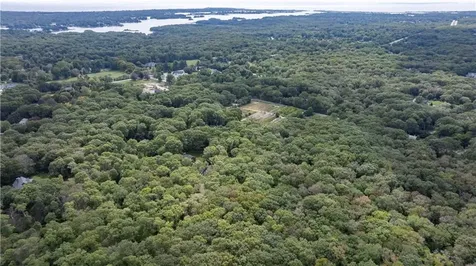 47 Tuckertown Road South Kingstown RI 02879