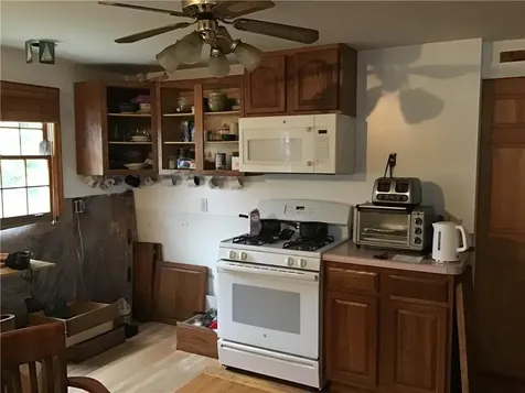 41 Enfield Avenue North Kingstown RI 02852
