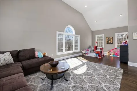 25 Hoyer Court East Greenwich RI 02818