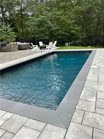 25 Hoyer Court East Greenwich RI 02818