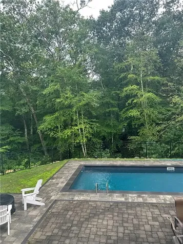 25 Hoyer Court East Greenwich RI 02818