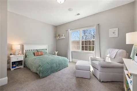 25 Hoyer Court East Greenwich RI 02818