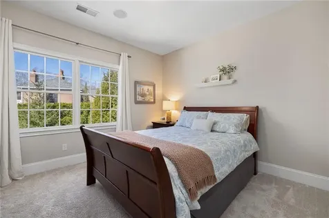 25 Hoyer Court East Greenwich RI 02818