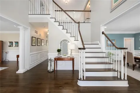 25 Hoyer Court East Greenwich RI 02818