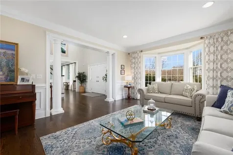 25 Hoyer Court East Greenwich RI 02818