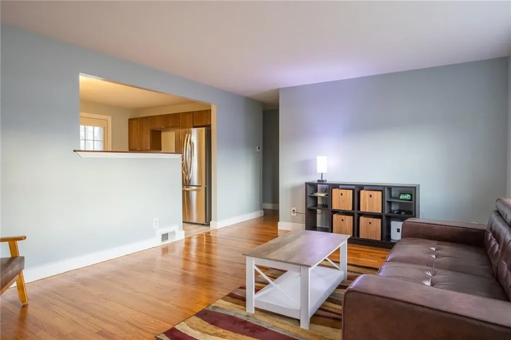 11 Salem Drive North Providence RI 02904