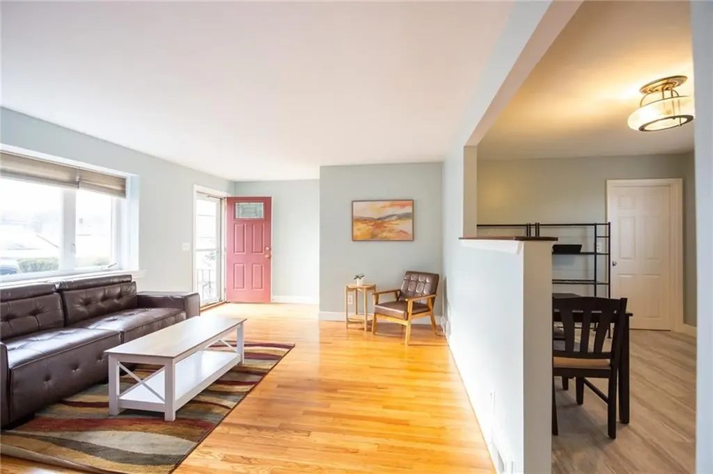 11 Salem Drive North Providence RI 02904