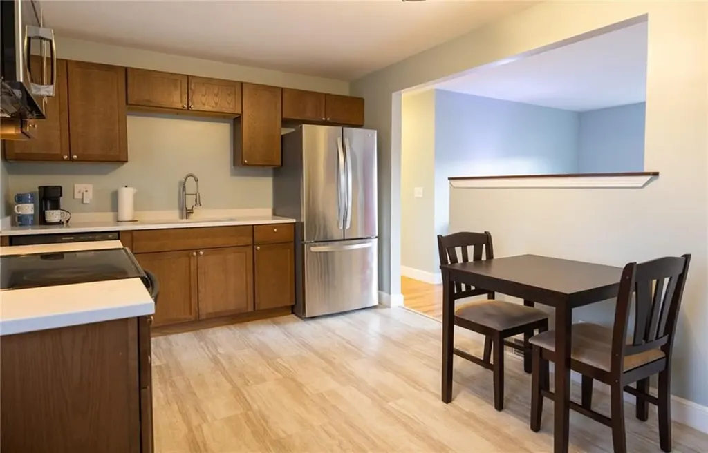 11 Salem Drive North Providence RI 02904