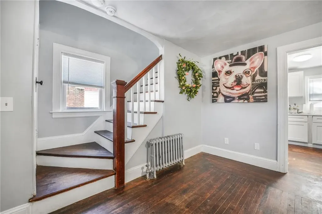 652 Main Avenue Warwick RI 02886