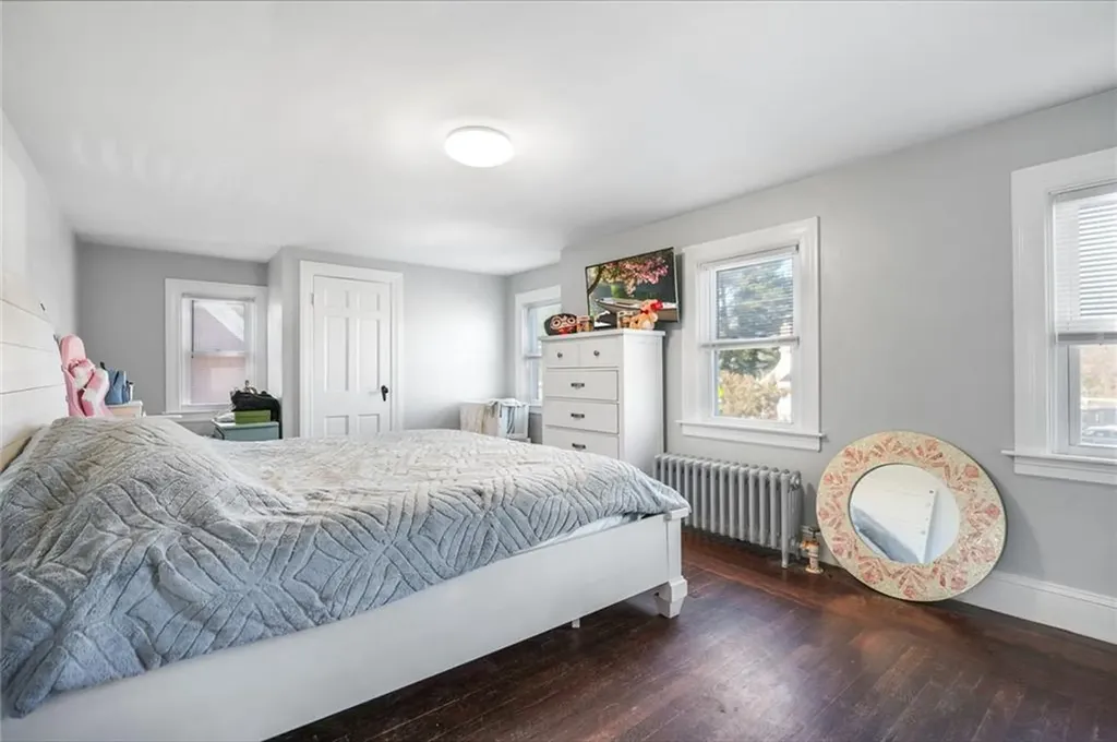 652 Main Avenue Warwick RI 02886