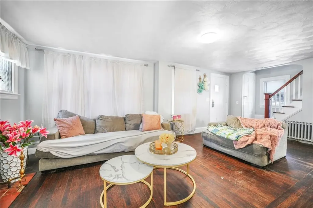 652 Main Avenue Warwick RI 02886