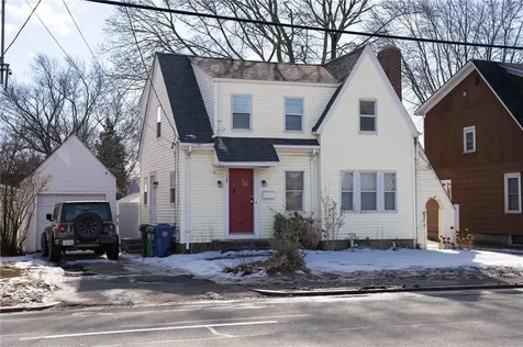 652 Main Avenue Warwick RI 02886