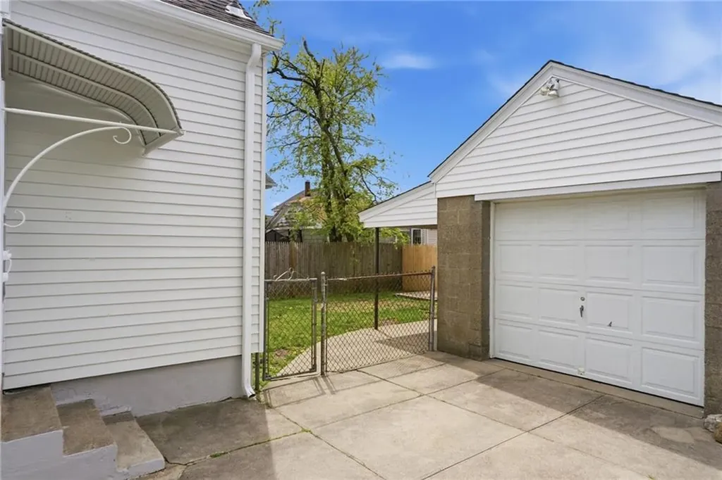 53 Victory Street Cranston RI 02910