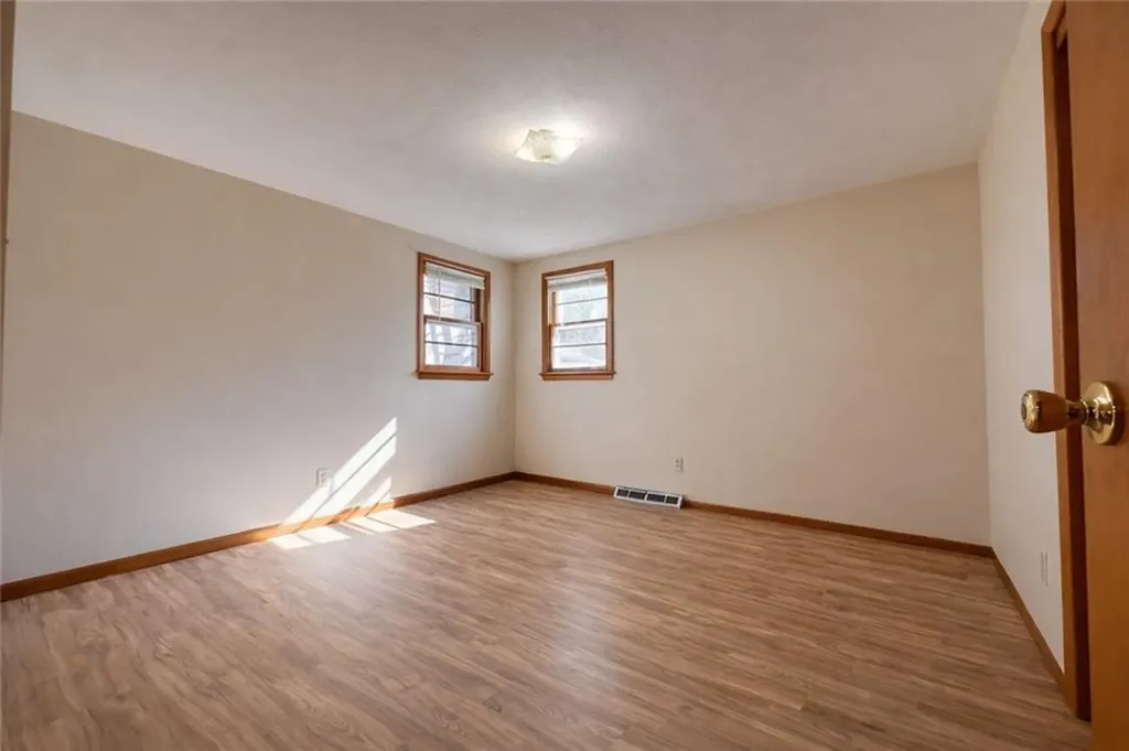 87 Pinehurst Avenue Providence RI 02908