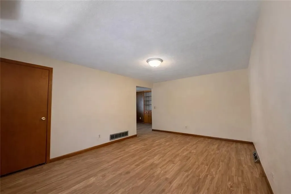 87 Pinehurst Avenue Providence RI 02908