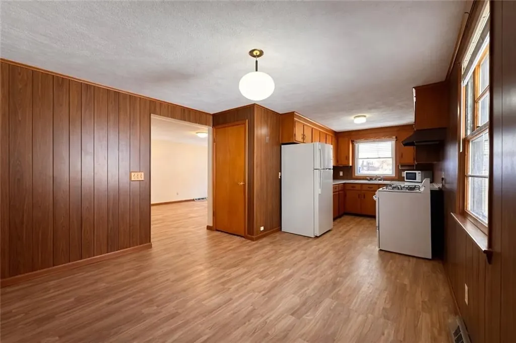 87 Pinehurst Avenue Providence RI 02908