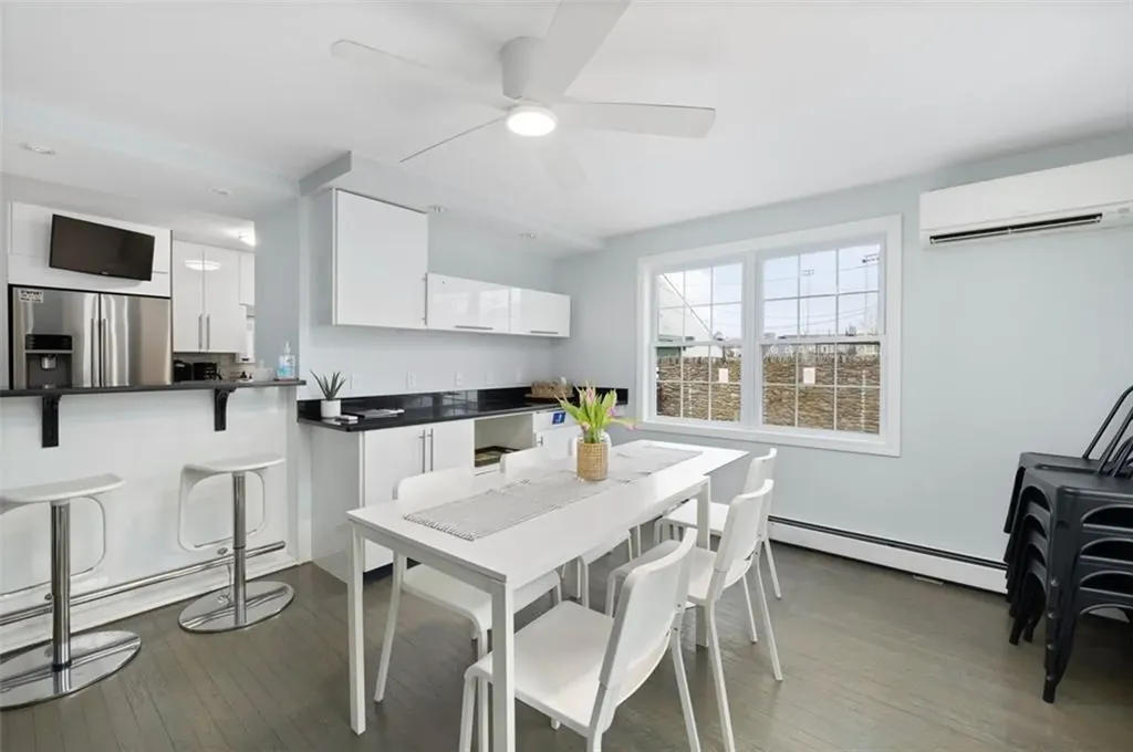 28 Weaver Avenue Newport RI 02840