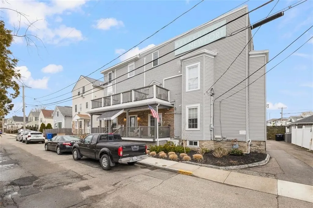 28 Weaver Avenue Newport RI 02840