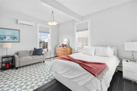 28 Weaver Avenue Newport RI 02840