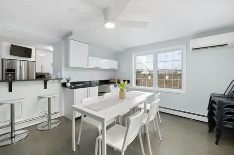 28 Weaver Avenue Newport RI 02840