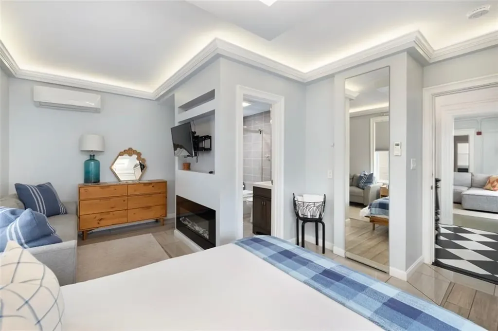 28 Weaver Avenue Newport RI 02840