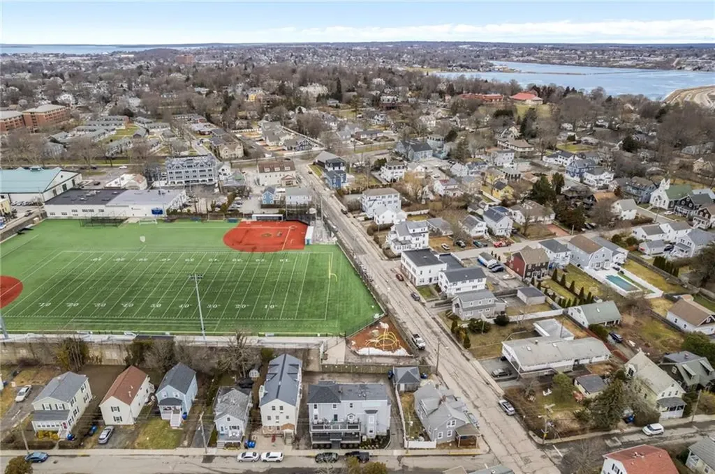 28 Weaver Avenue Newport RI 02840