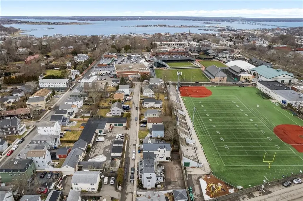 28 Weaver Avenue Newport RI 02840