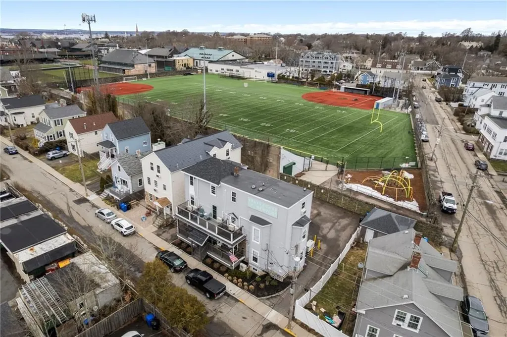 28 Weaver Avenue Newport RI 02840