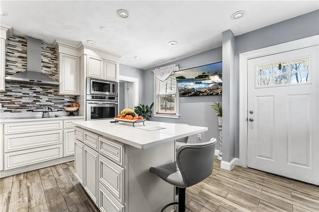 1605 Main Street West Warwick RI 02893