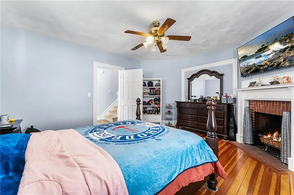 1605 Main Street West Warwick RI 02893