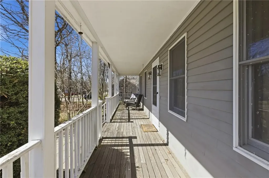 404 South Christopher Avenue Tiverton RI 02878