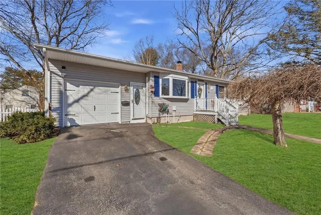 4 York Drive Coventry RI 02816